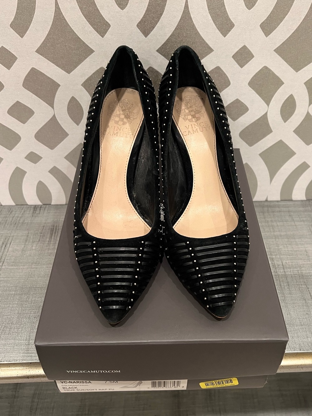 Vince Camuto Black Pumps